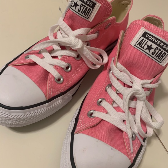 bubblegum pink converse